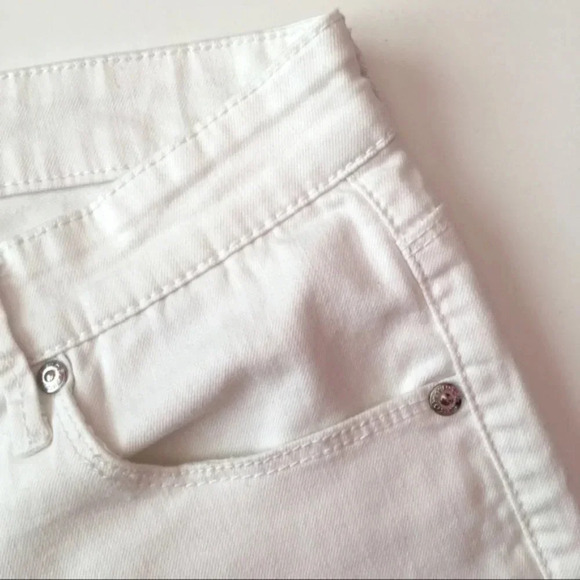 VINTAGE GUESS 90s White Casual Jean Denim Bermuda Mom Shorts Size 25 - Picture 2 of 5